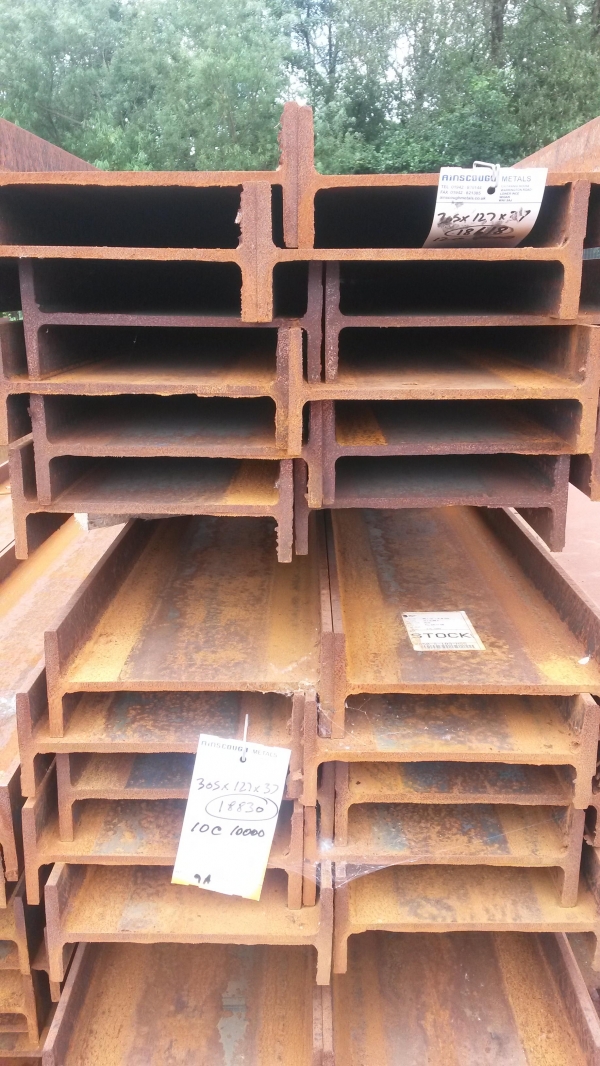 10.000 Mtr 305 mm x 127 mm x 37 Kg/m Steel Beam / ub Universal Beam ...