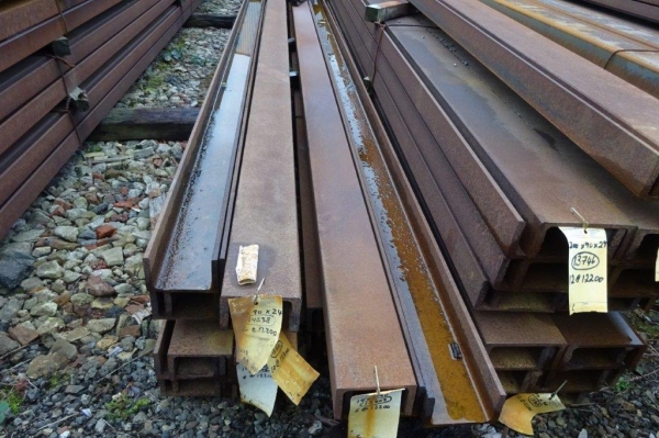 4 5 Mtrs 150 X 90 X 24 Uc Universal Steel Channel From Ainscough Metals
