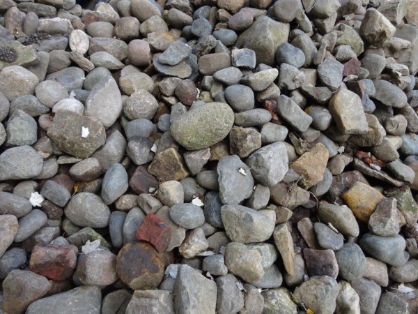 Beach Stones /  Round Cobbles - Bulk Bag - Used