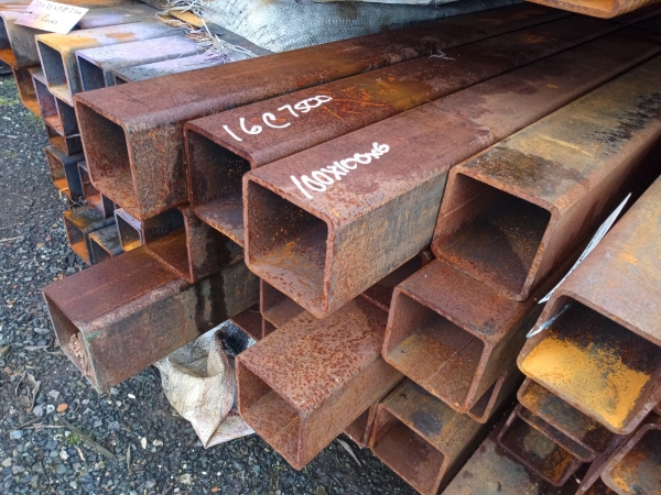 7.500 Mtr of 100 mm x 100 mm x  6 mm Steel Box Section  ( Unused Stock Rusty  )