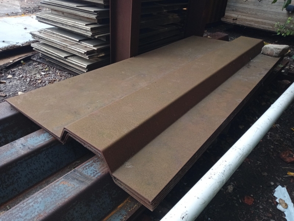 Folded Plate 1.296 Tonnes Total - 1.380mtr Wide x 3.000mtr Long x 6mm, Used