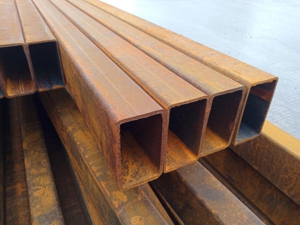 2.365 Mtr of 90 mm x 50 mm x  3 mm Steel Box Section  ( Unused Slight Stock Rusty )