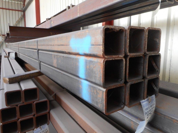 10.030 Mtr of 100 mm x 100 mm x  6 mm Steel Box Section  ( Unused  )