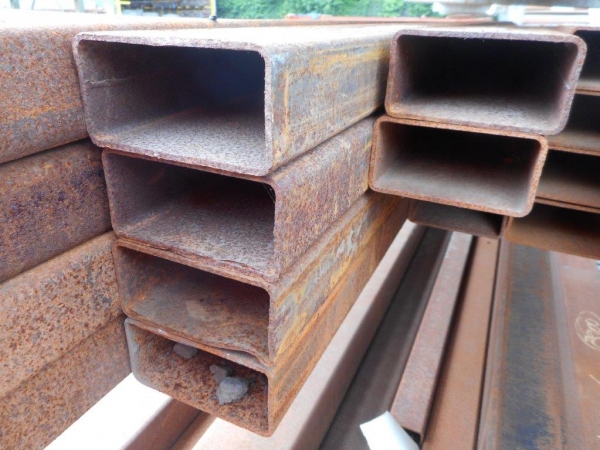 2.840 Mtr of 100 mm x 50 mm x  3 mm Steel Box Section  ( Used Stock Rusty )